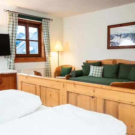 Hotel-gasthof Weitgasser 3*